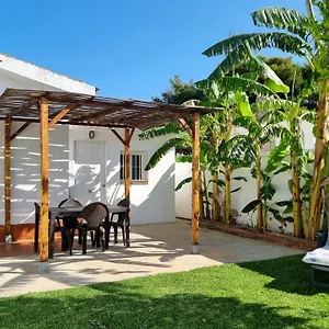  Сasa de vacaciones Privado Con Jardin, Piscina Elevada Y Bbq